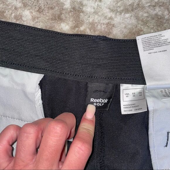 Men's reebok golf black pleated front lightweight 46" waist pants - Picture 5 of 6